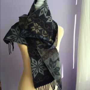 BERKSHIRE Italian Scarf Unisex